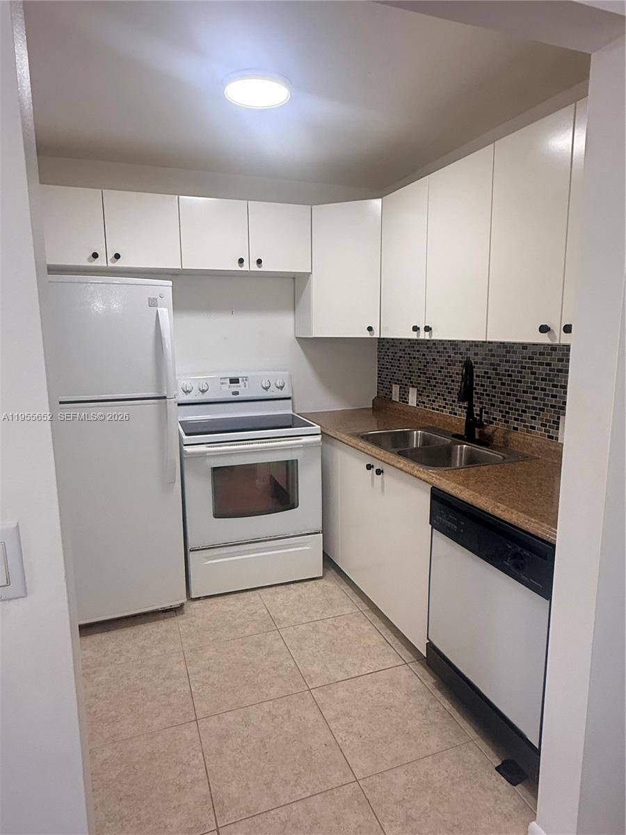 Apartment for rent at 129 Mansfield F #129D, Boca Raton, FL 33434