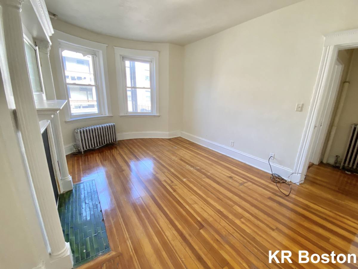 Apartment for rent at 1375 Commonwealth Ave #8, Allston, MA 02134