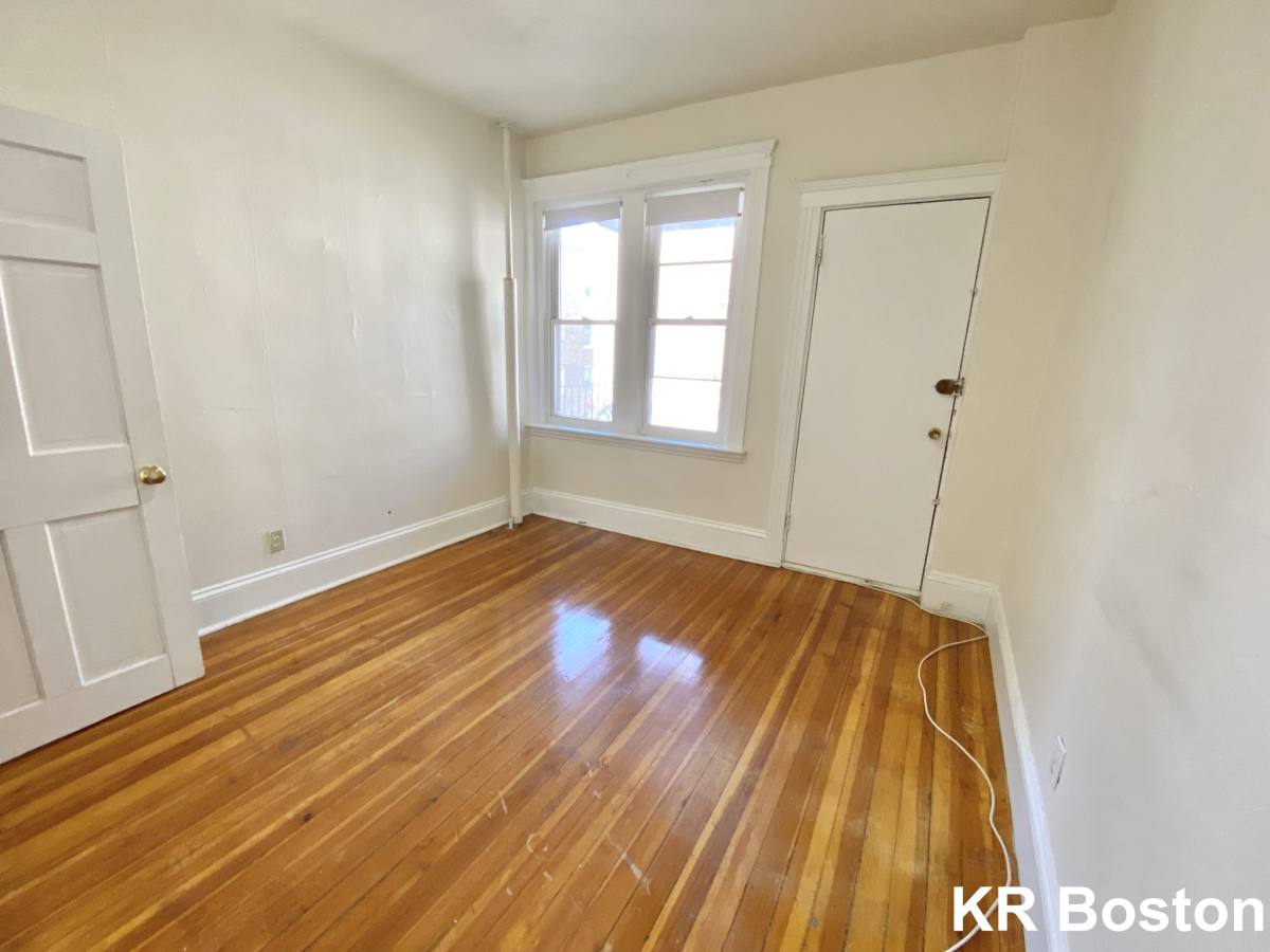 Apartment for rent at 1375 Commonwealth Ave #8, Allston, MA 02134