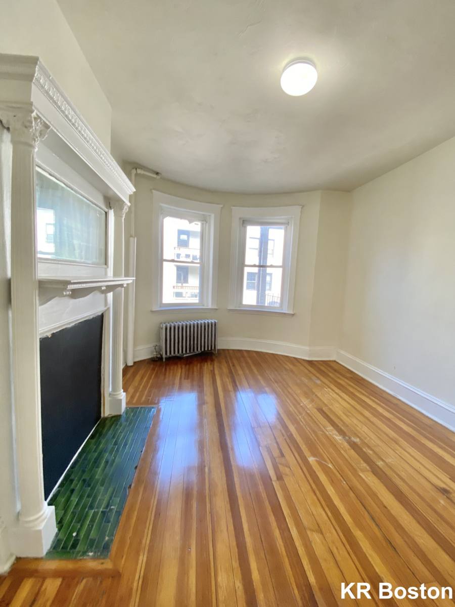 Apartment for rent at 1375 Commonwealth Ave #8, Allston, MA 02134