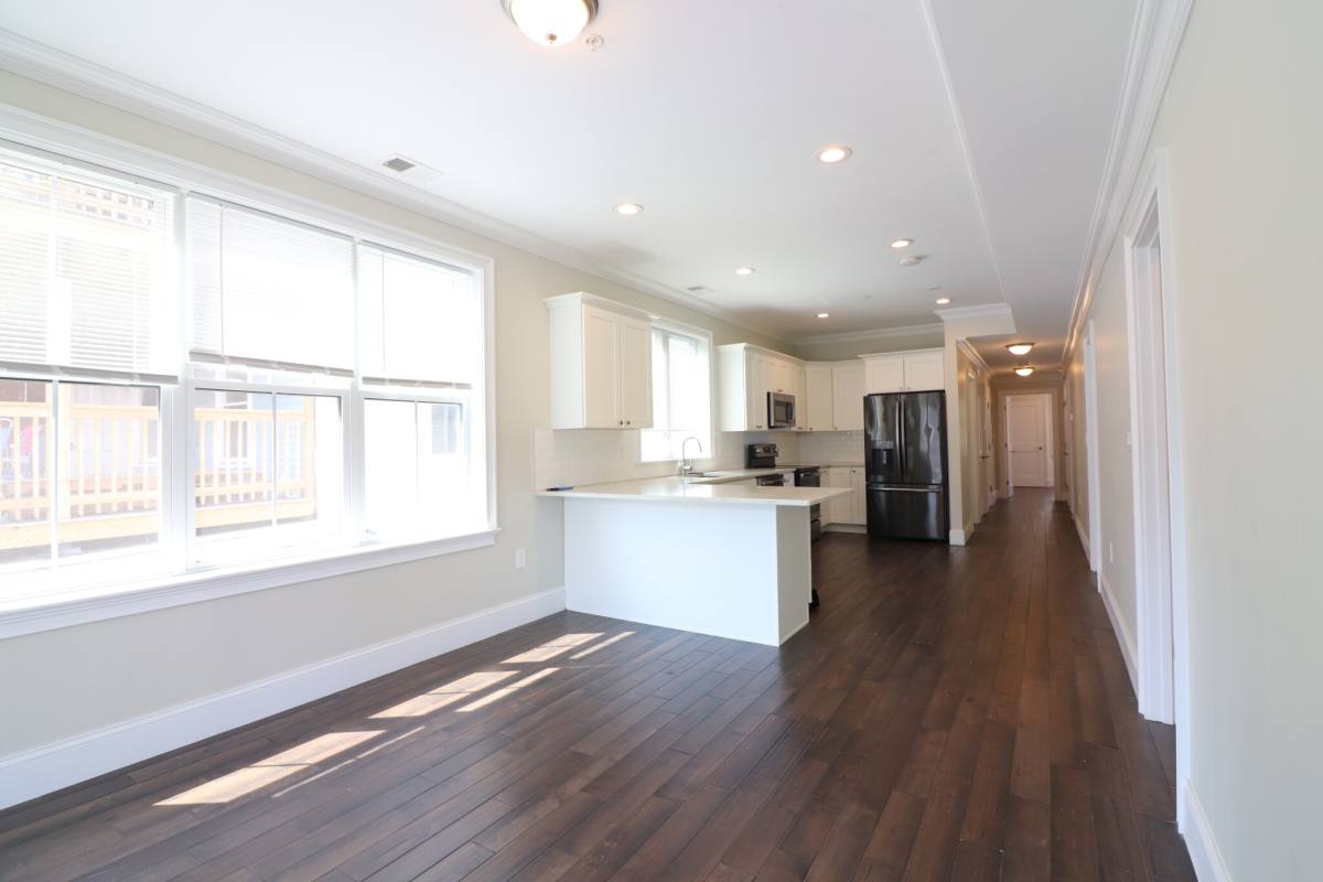 Apartment for rent at 140 Minden St #2, Jamaica Plain, MA 02130