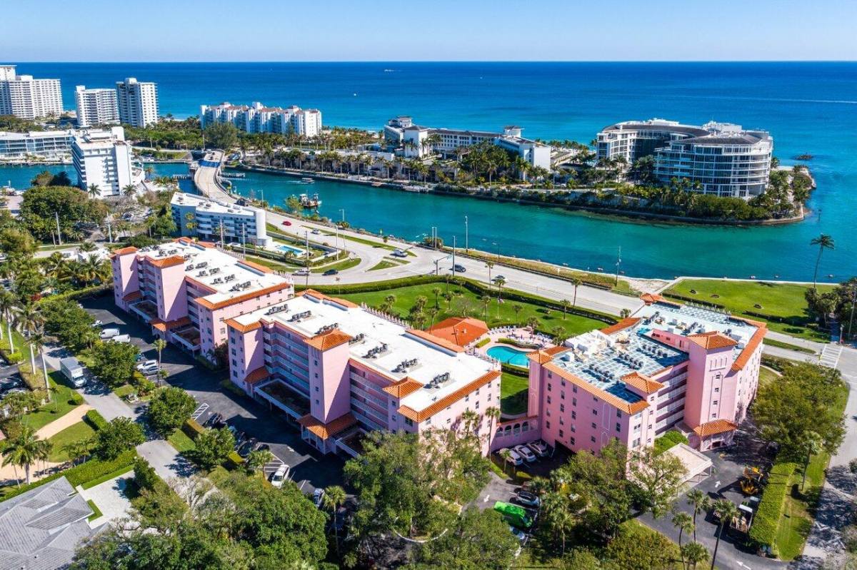 Condo for rent at 1040 Banyan Rd #2010, Boca Raton, FL 33432