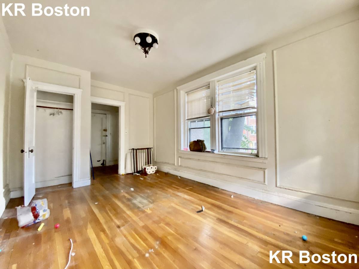 Apartment for rent at 9 James St #2, Brookline, MA 02446
