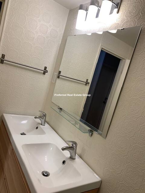 Apartment for rent at 330 Newton St #C, Chestnut Hill, MA 02467