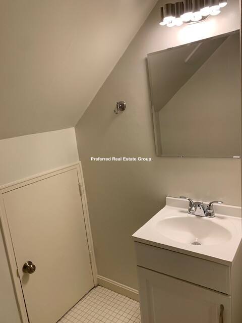 Apartment for rent at 330 Newton St #C, Chestnut Hill, MA 02467