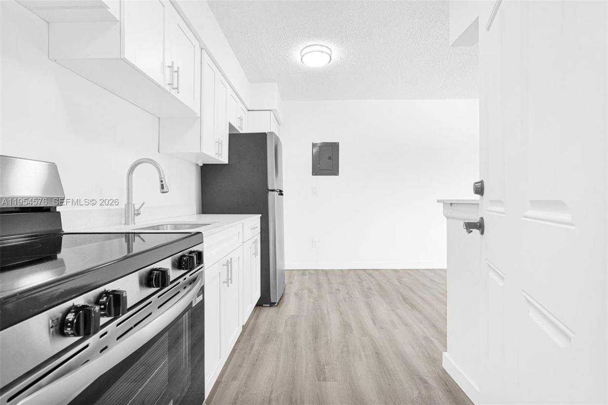 Apartment for rent at 13210 Memorial Highway 13210-216, Miami, FL 33161