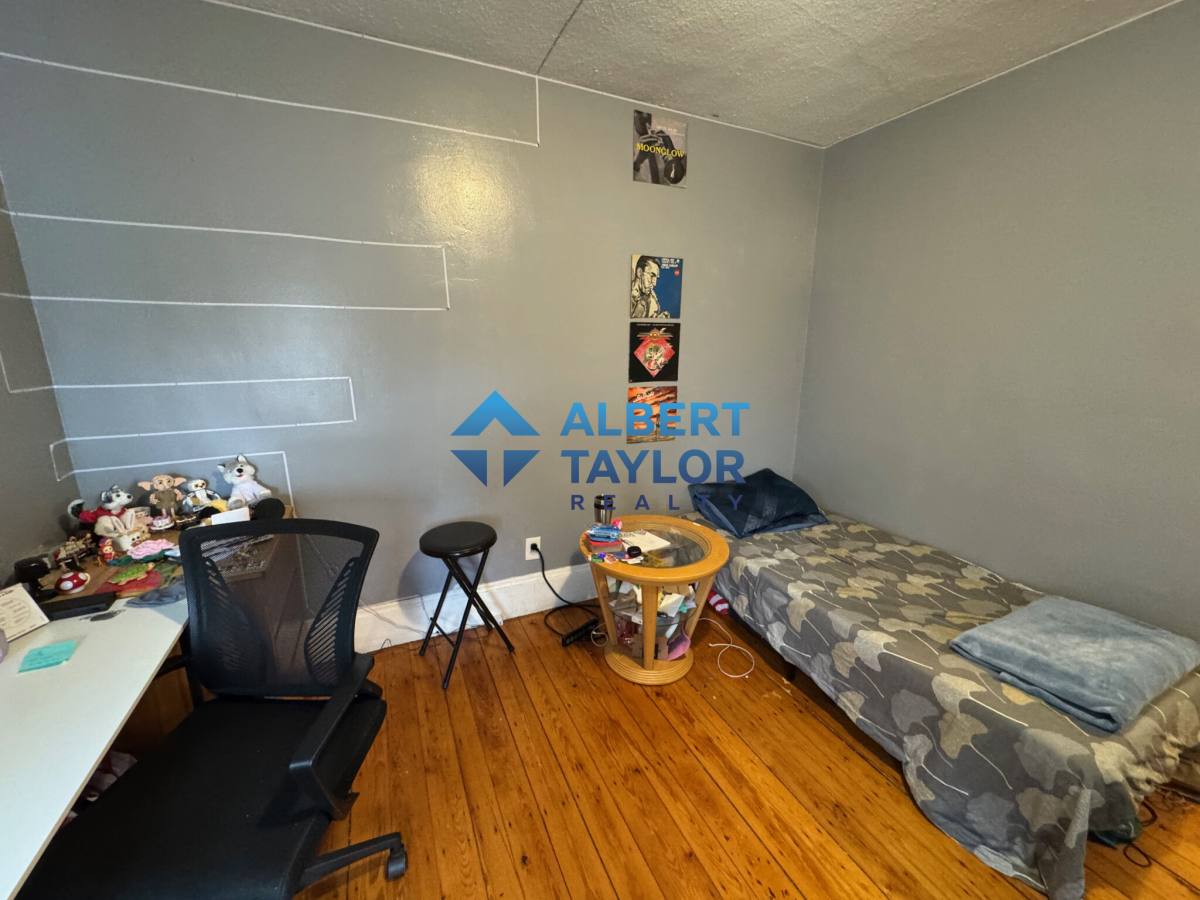 Apartment for rent at 160 Centre St #2, Roxbury, MA 02119
