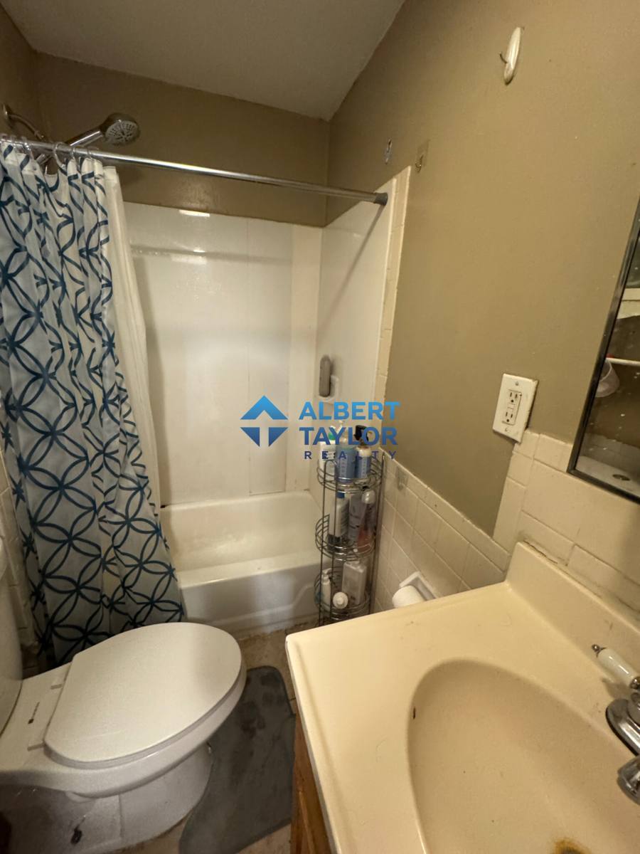 Apartment for rent at 160 Centre St #2, Roxbury, MA 02119