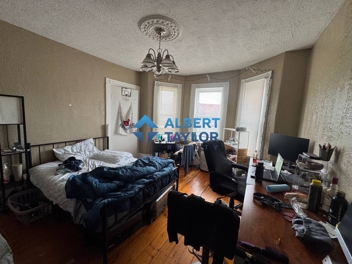 Apartment for rent at 160 Centre St #2, Roxbury, MA 02119