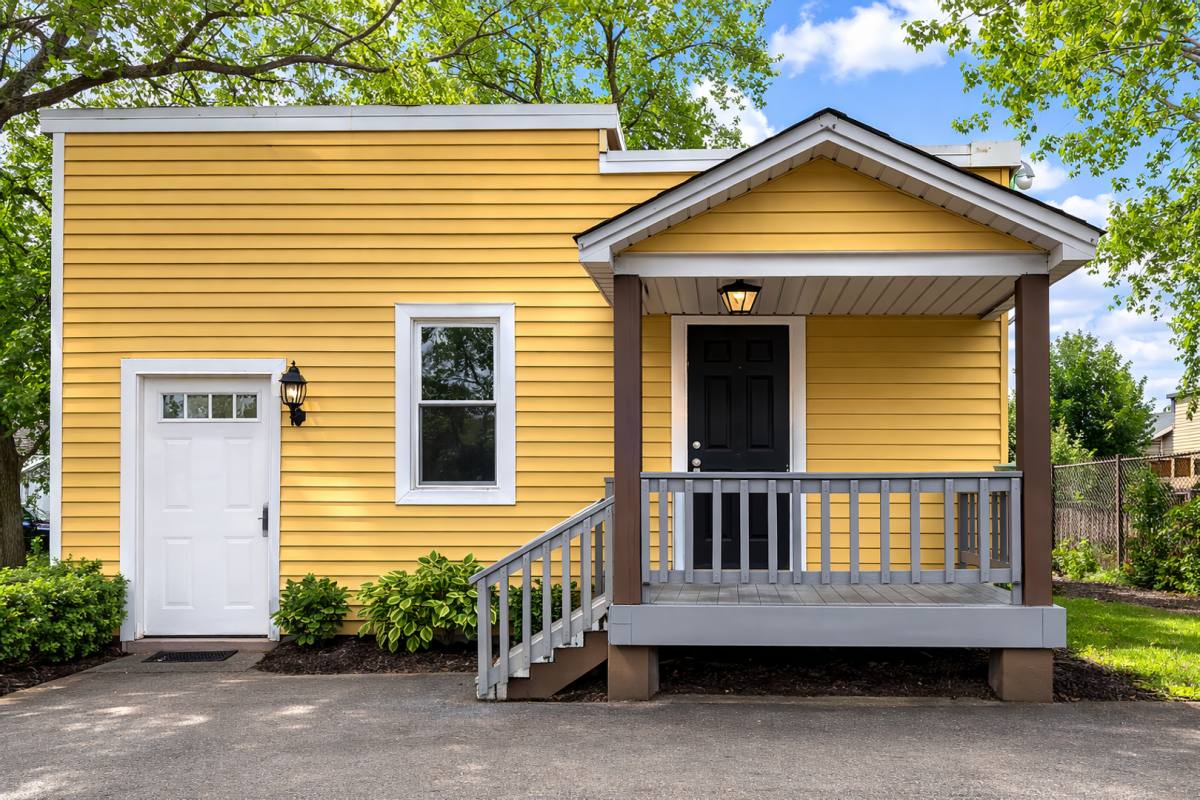 Apartment for rent at 133-135 W Jackson St, Painesville, OH 44077