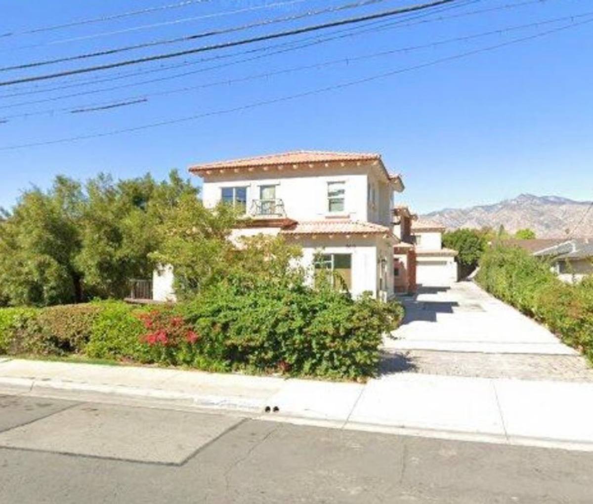 Apartment for rent at 9619 Longden Ave, Temple City, CA 91780