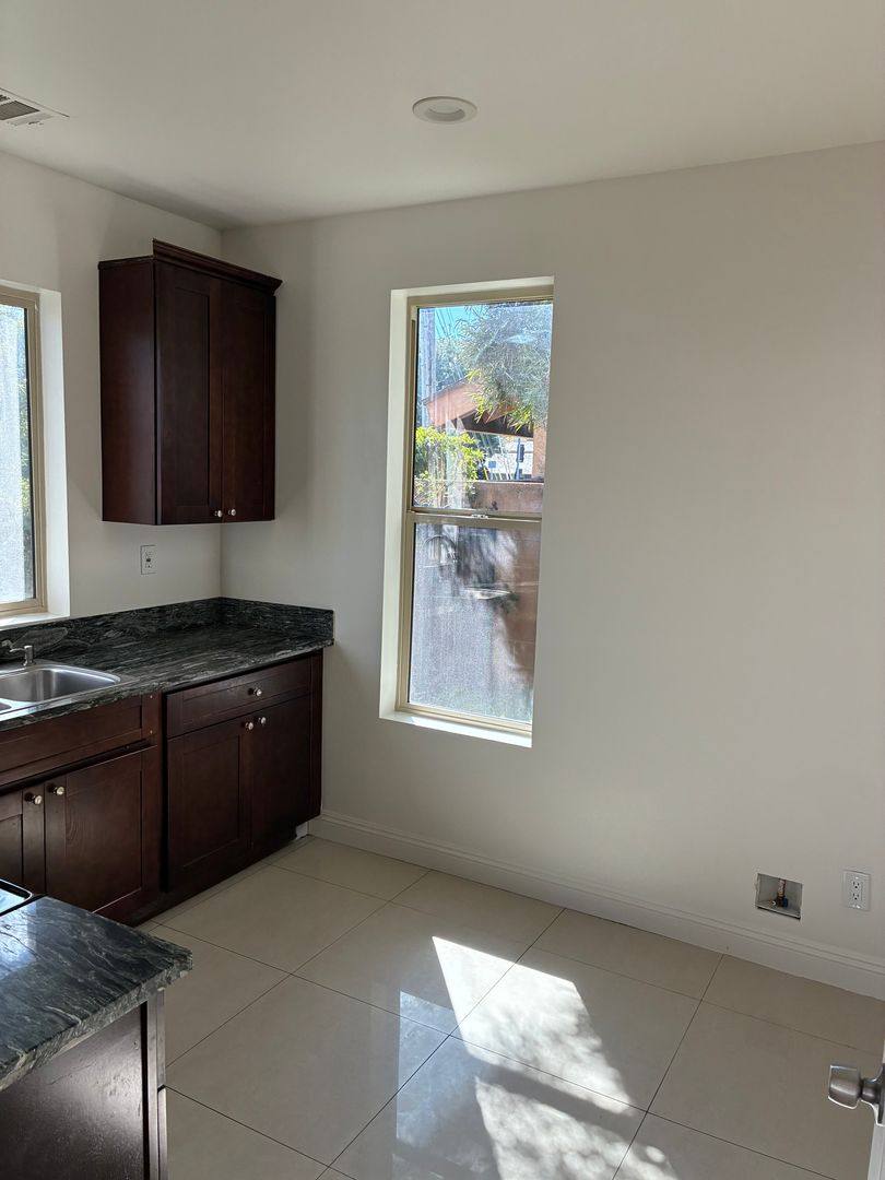 Townhouse for rent at 9619 Longden Ave, Temple City, CA 91780