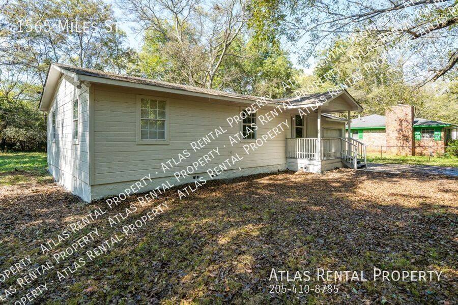 House for rent at 1565 Miles St, Dolomite, AL 35061
