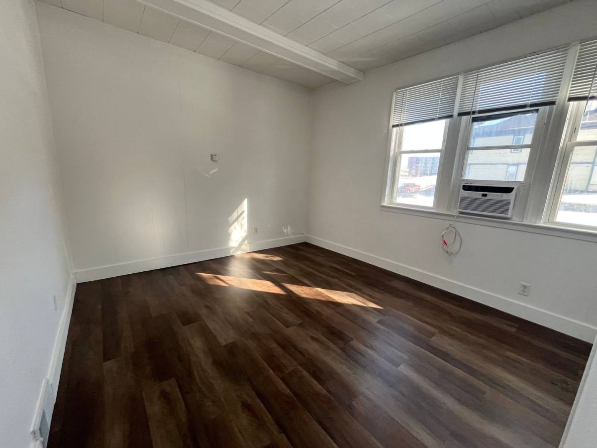 Apartment for rent at 313 N Minnesota Ave, Sioux Falls, SD 57104