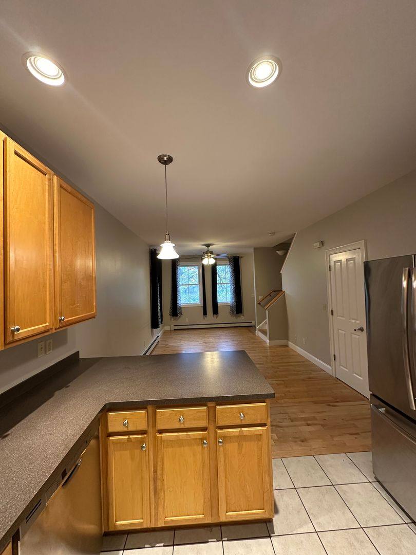 Townhouse for rent at 1044 N Ave #4, Burlington, VT 05408
