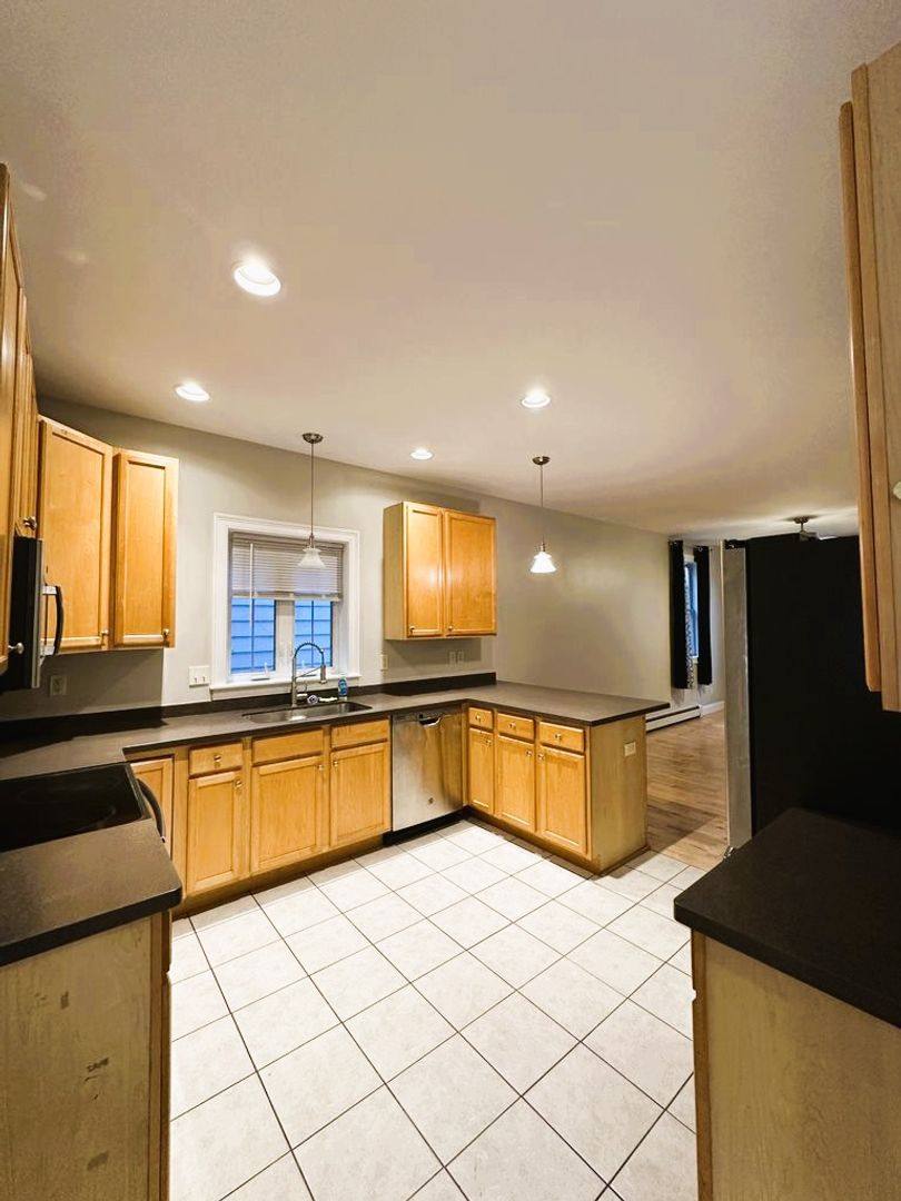 Townhouse for rent at 1044 N Ave #4, Burlington, VT 05408