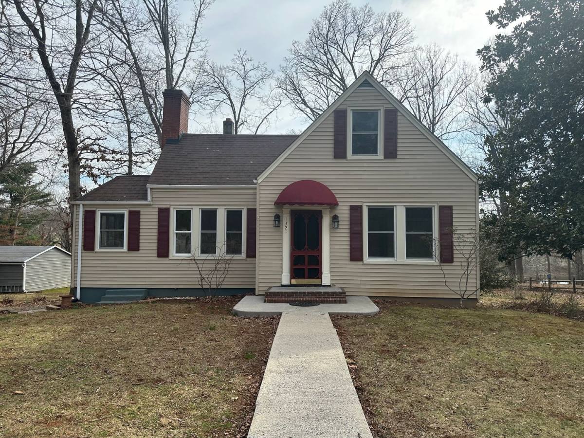 House for rent at 1321 Peaks St, Bedford, VA 24523