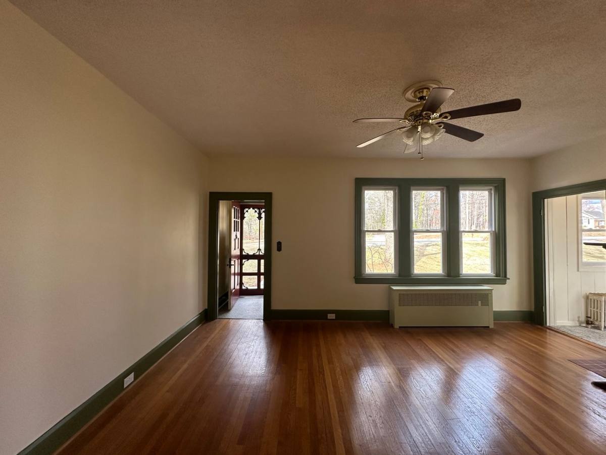 House for rent at 1321 Peaks St, Bedford, VA 24523