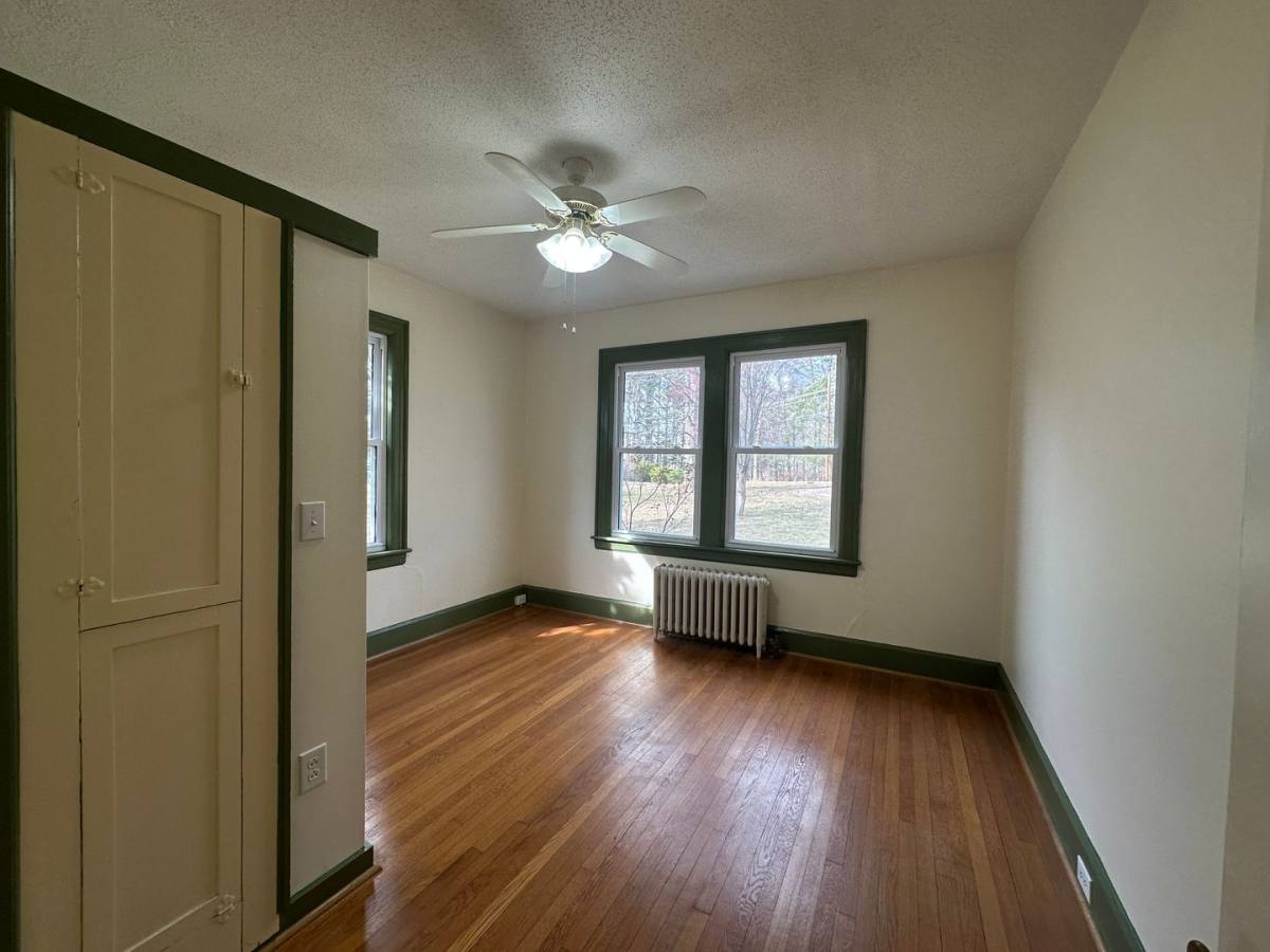 House for rent at 1321 Peaks St, Bedford, VA 24523