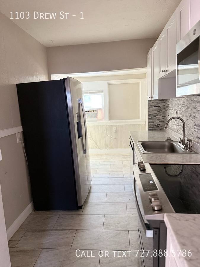 Apartment for rent at 1103 Drew St #1, Clearwater, FL 33755