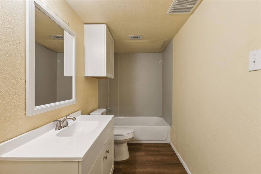 Apartment for rent at 1821 Randolph Dr, Garland, TX 75041