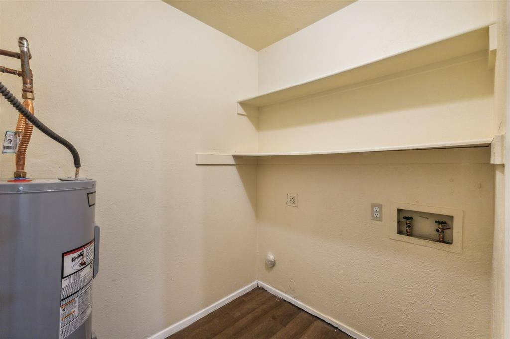 Apartment for rent at 1821 Randolph Dr, Garland, TX 75041
