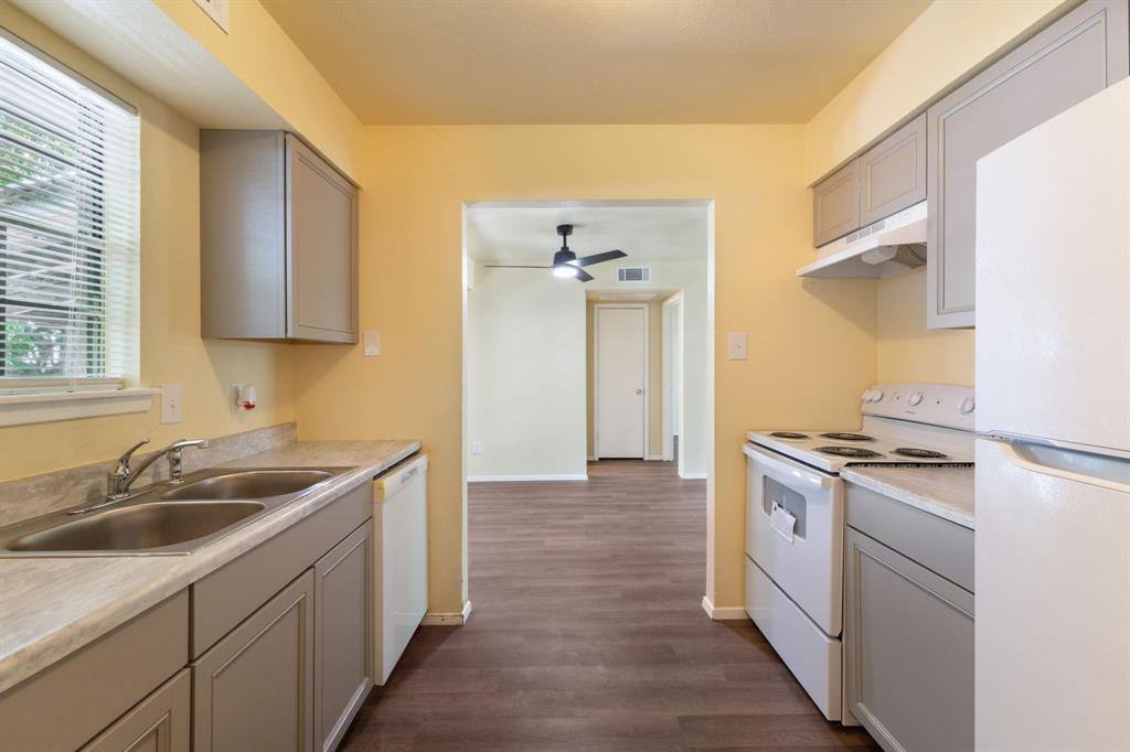 Apartment for rent at 1821 Randolph Dr, Garland, TX 75041
