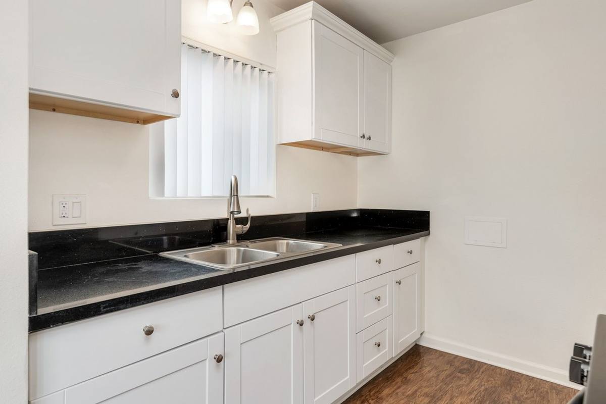 Apartment for rent at 2244-2250 Canyon Dr, Costa Mesa, CA 92627