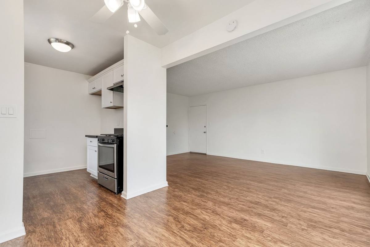 Apartment for rent at 2244-2250 Canyon Dr, Costa Mesa, CA 92627