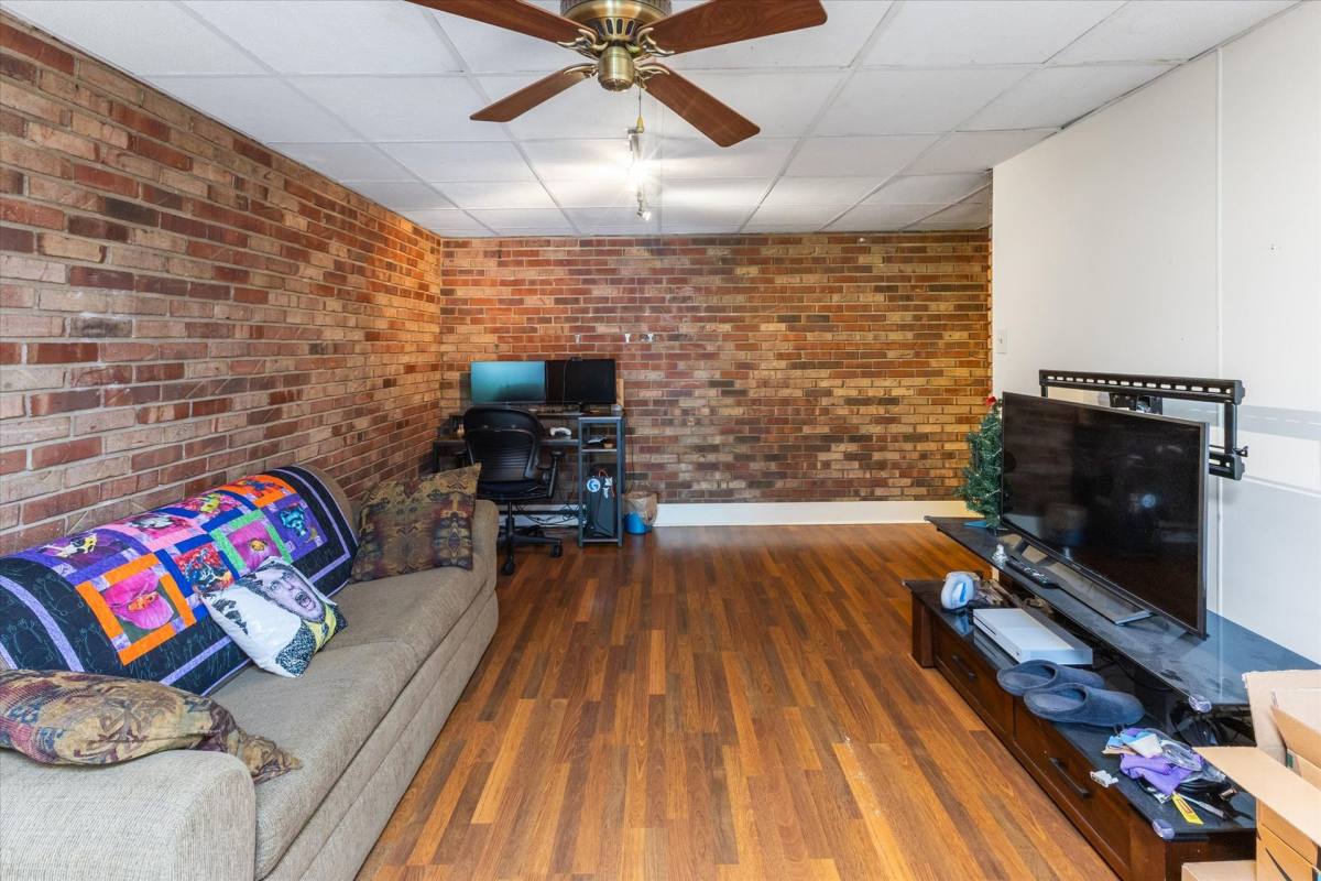 Apartment for rent at 547 W Main St, Danville, IN 46122