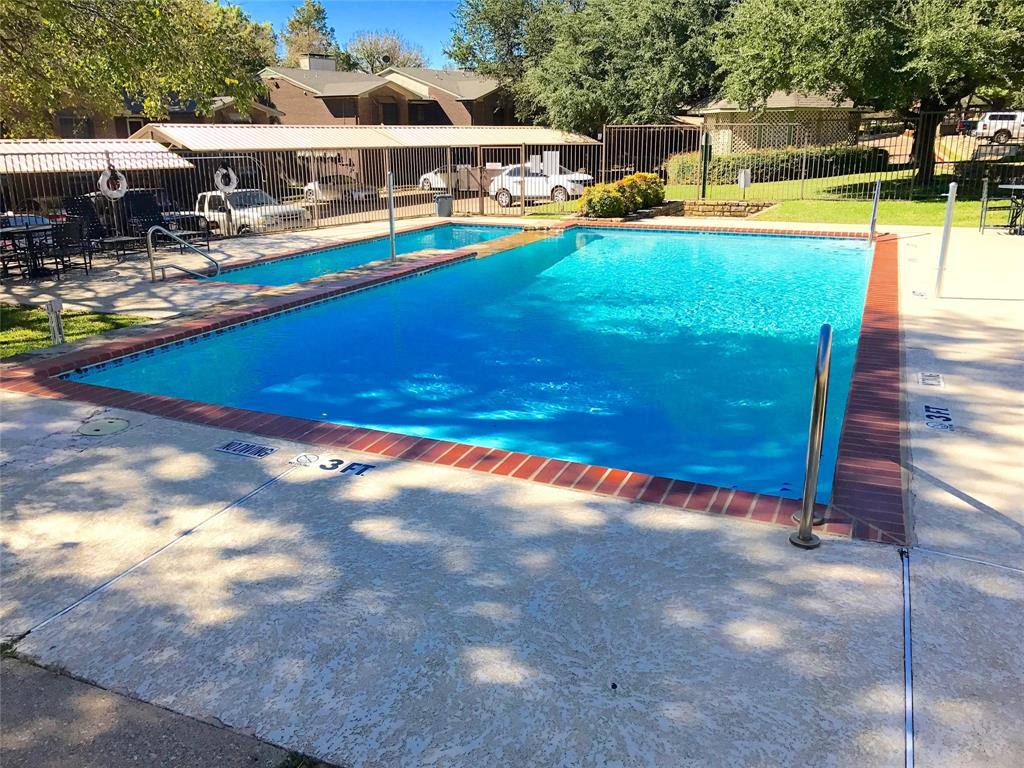 Condo for rent at 2505 Wedglea Dr #117, Dallas, TX 75211