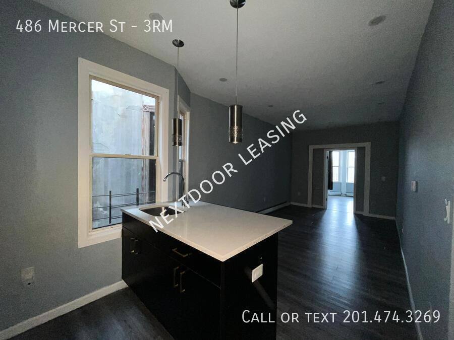 Apartment for rent at 486 Mercer St #3RM, Jersey City, NJ 07306