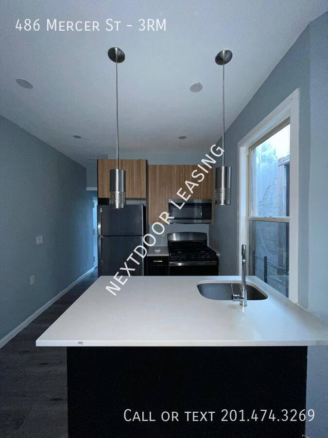 Apartment for rent at 486 Mercer St #3RM, Jersey City, NJ 07306