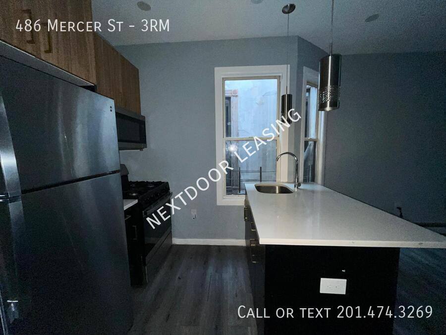 Apartment for rent at 486 Mercer St #3RM, Jersey City, NJ 07306