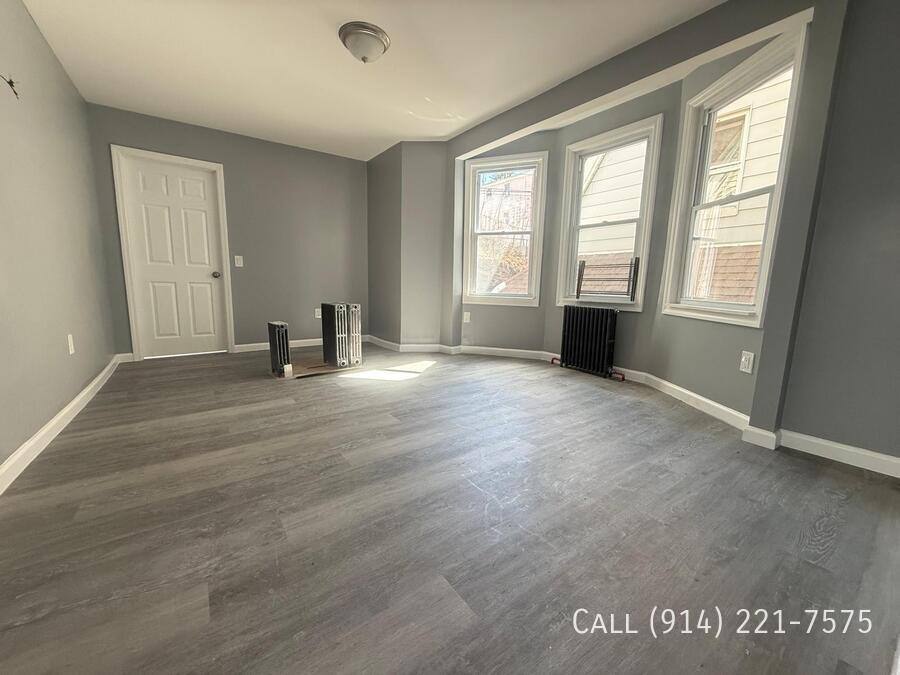 Apartment for rent at 76 Bruce Ave #2R, Yonkers, NY 10705