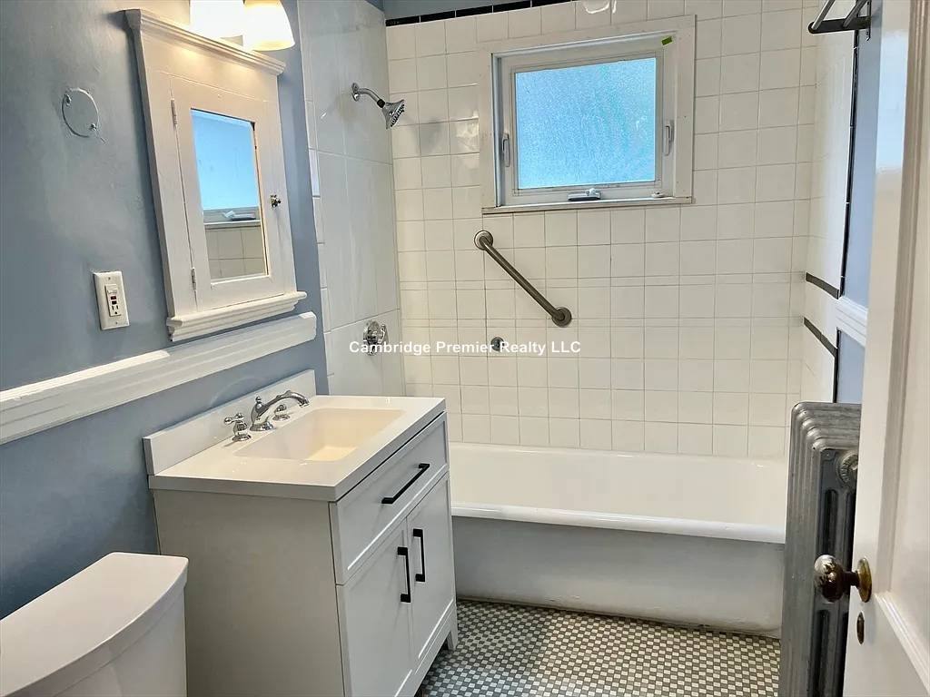 Apartment for rent at 15 Edgecliff, Watertown, MA 02472