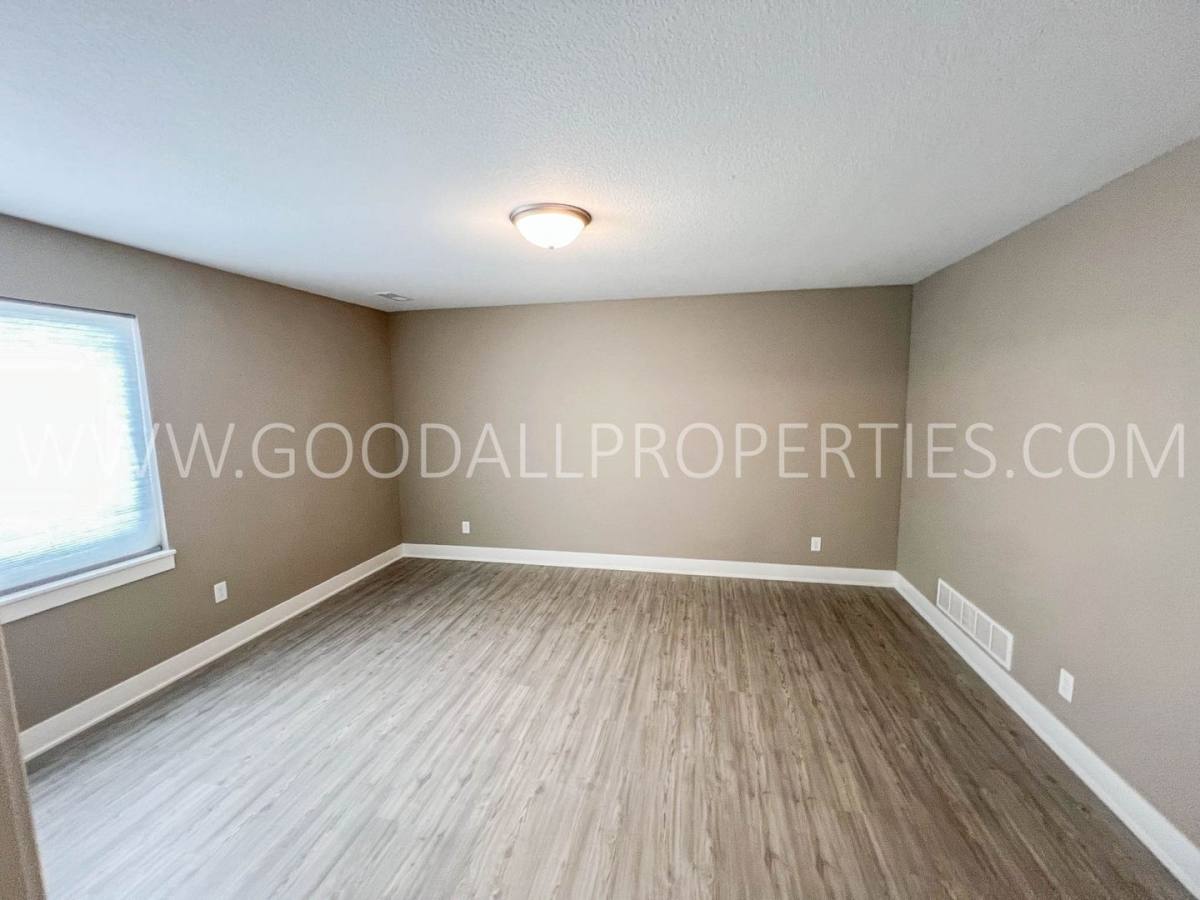 House for rent at 216 Maple Ave, Norwalk, IA 50211