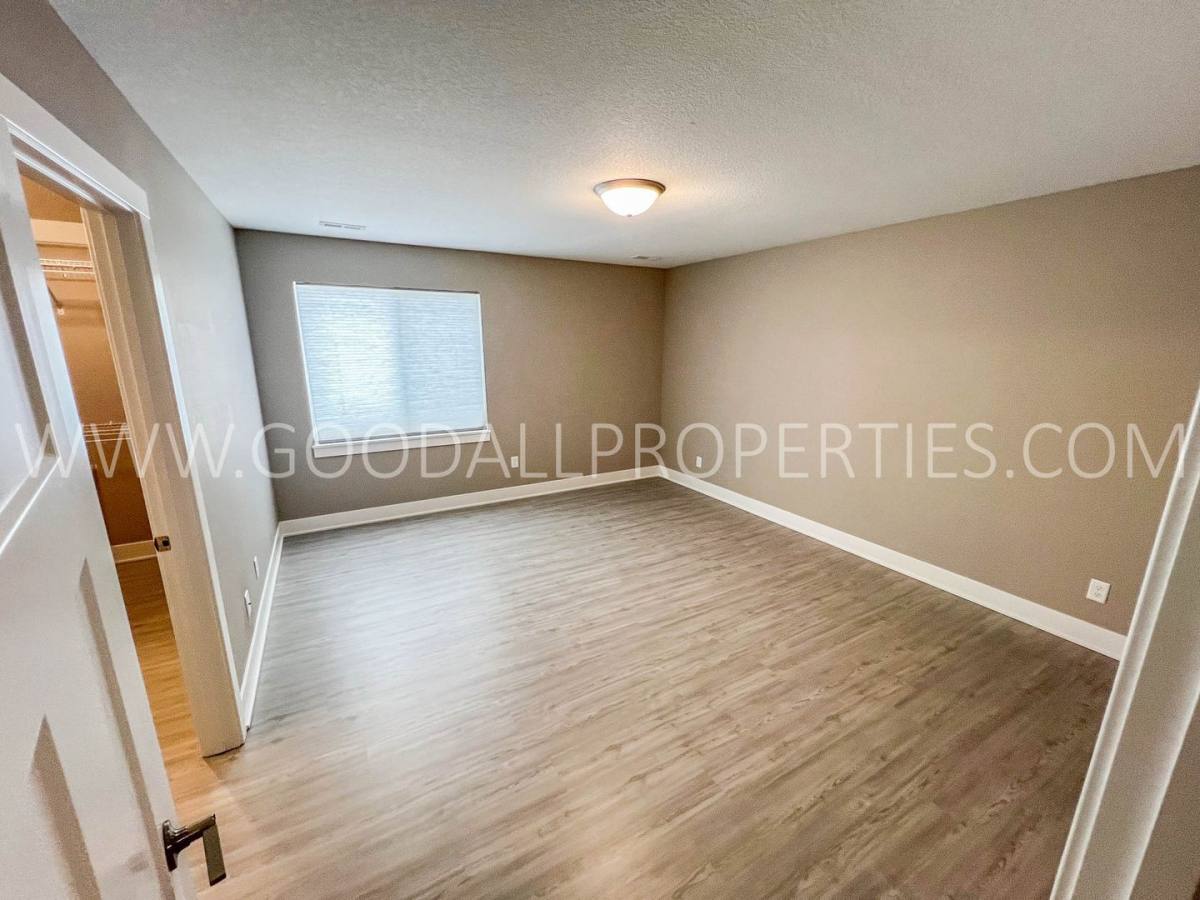 House for rent at 216 Maple Ave, Norwalk, IA 50211
