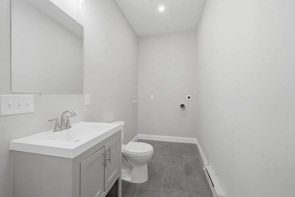 Apartment for rent at 1 Clough St #1, Lynn, MA 01902