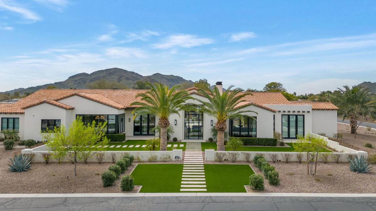House for rent at 5353 E Sanna St, Paradise Valley, AZ 85253