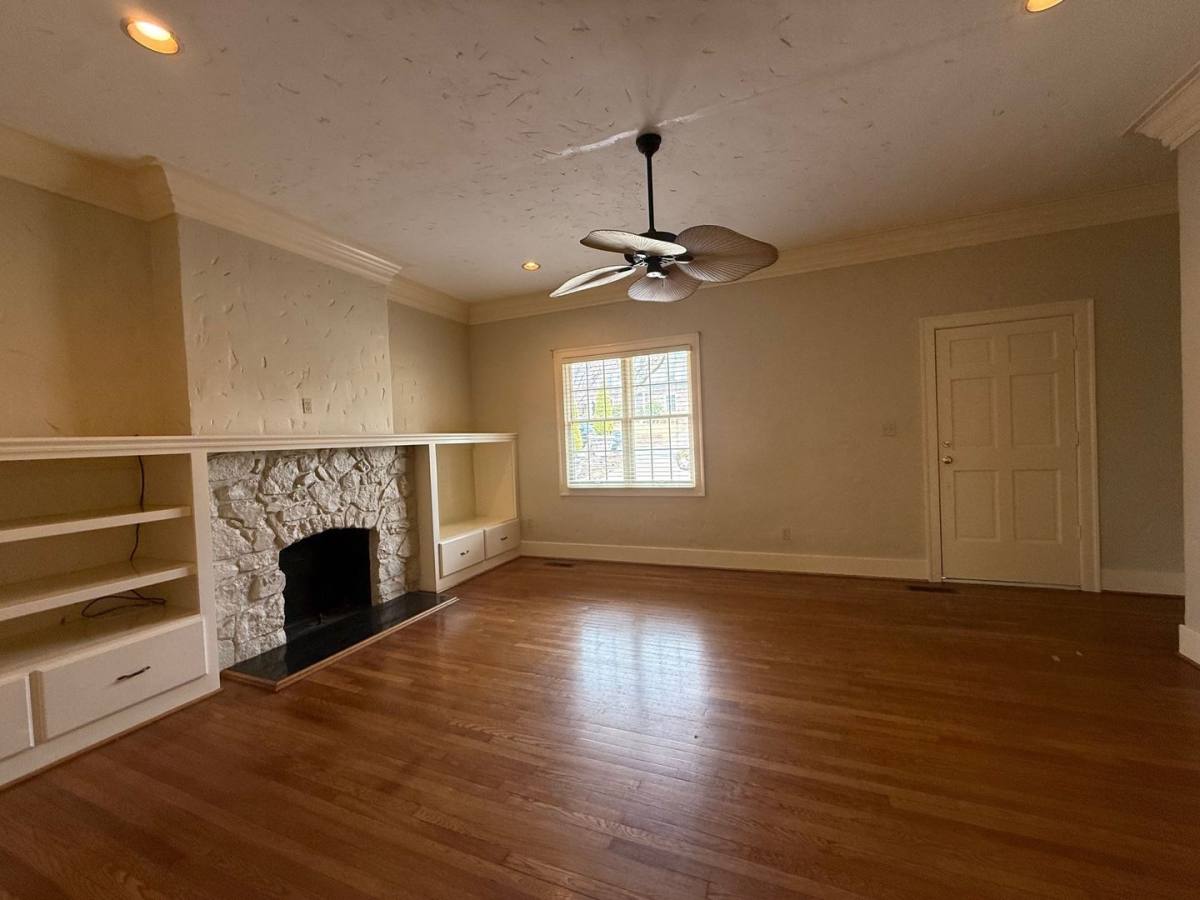 Apartment for rent at 200 Ridgeway Dr, Little Rock, AR 72205