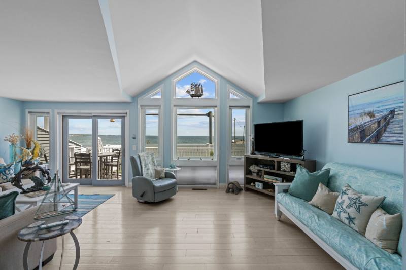 Condo for rent at 19 Beach St, Narragansett, RI 02882