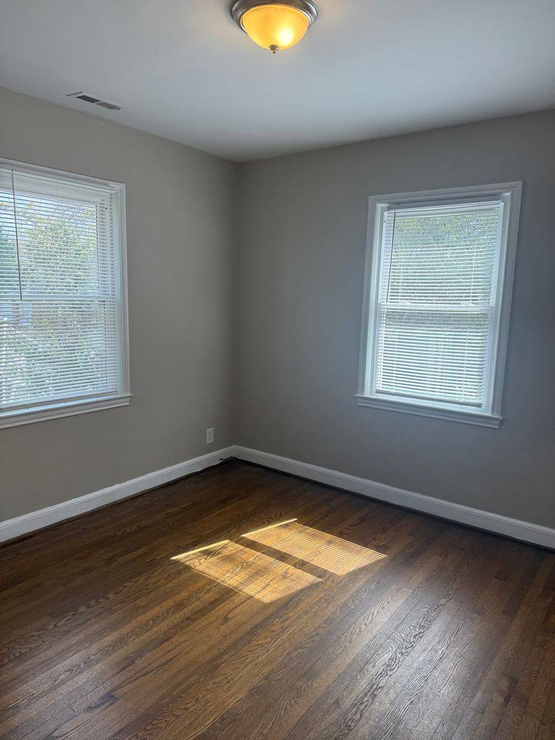 House for rent at 1011 W Wendover Ave, Greensboro, NC 27408