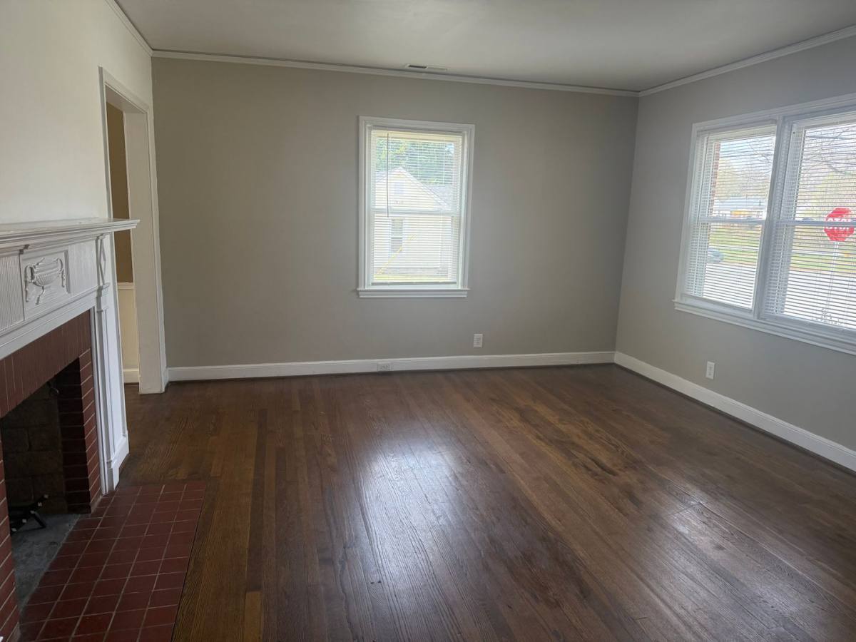 House for rent at 1011 W Wendover Ave, Greensboro, NC 27408