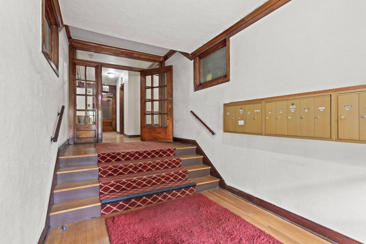 Apartment for rent at 702 S Bernard, Spokane, WA 99204