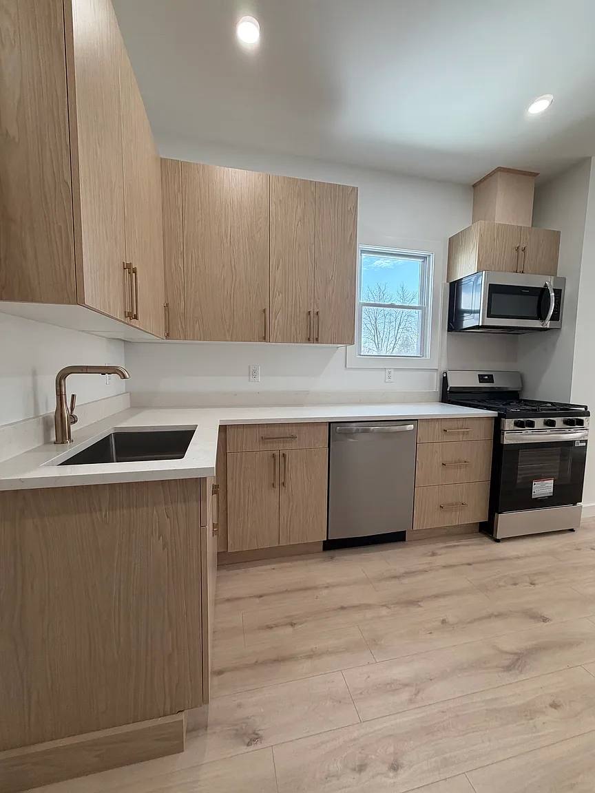 Apartment for rent at 10 Wadsworth St #4, Wallington, NJ 07057