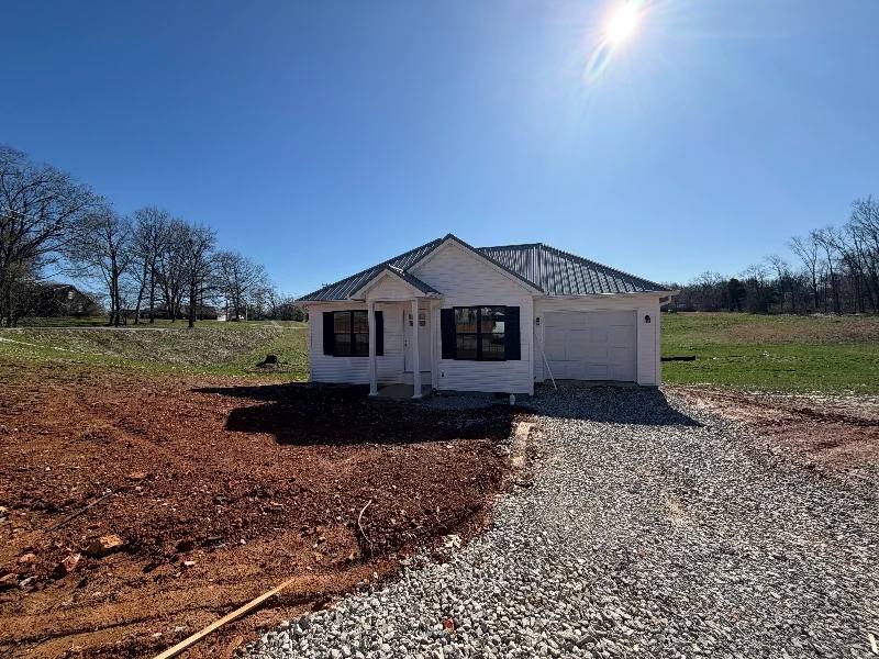 House for rent at 807 Hillcrest Dr, Brandenburg, KY 40108