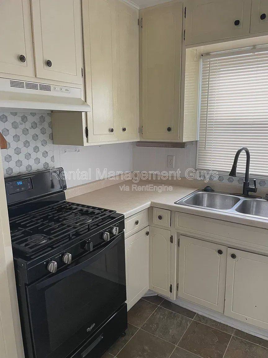 Apartment for rent at 1219 Oxford St, Hopkins, MN 55343