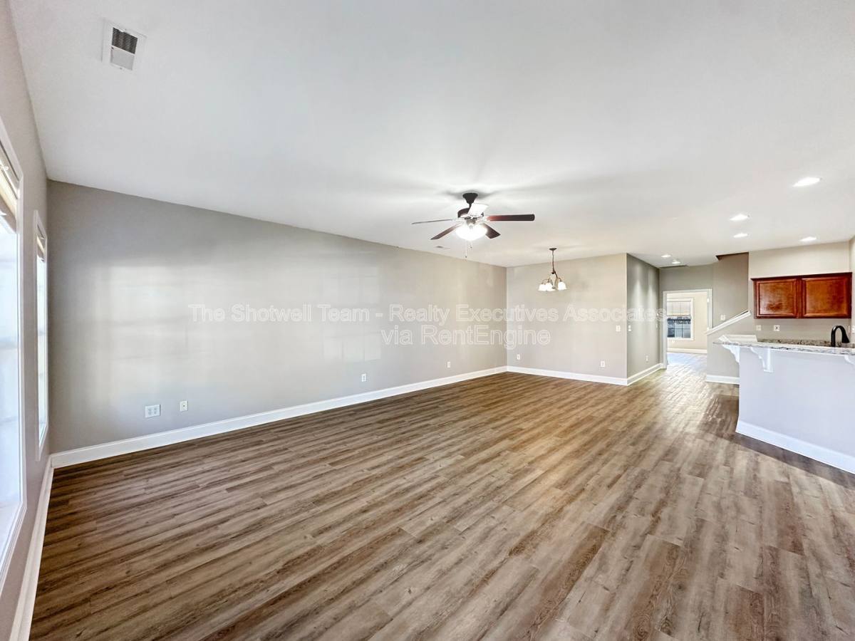 House for rent at 132 Hardinberry St, Oak Ridge, TN 37830