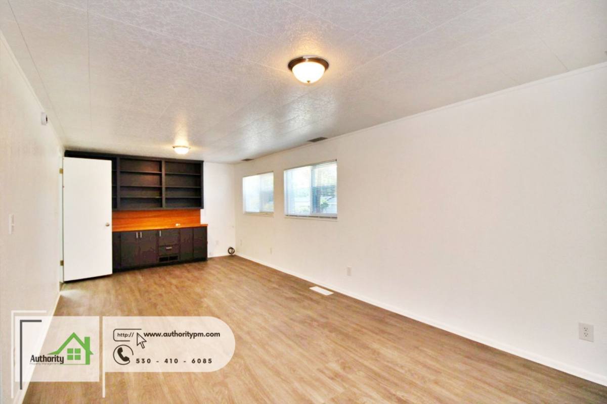 House for rent at 17875 Walker Mine Rd, Redding, CA 96003